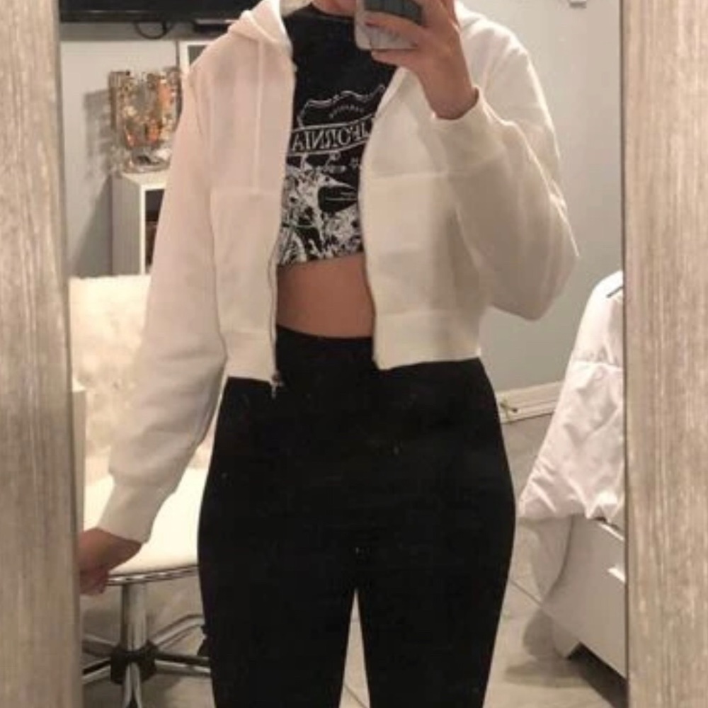 White cropped hoodie